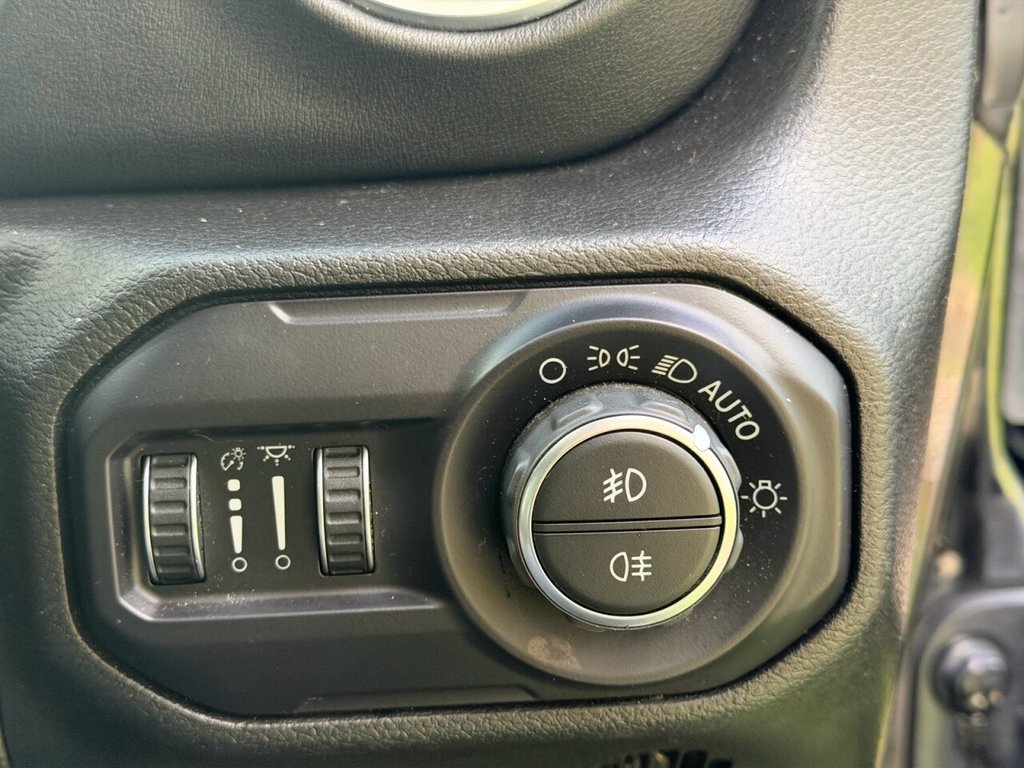 Used Jeep Wrangler 2018 for sale - 77885088: Photo 33