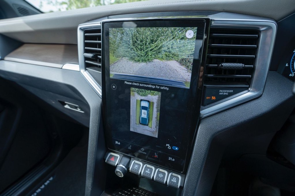 Used Volkswagen Amarok 2024 for sale - 76604685: Photo 36