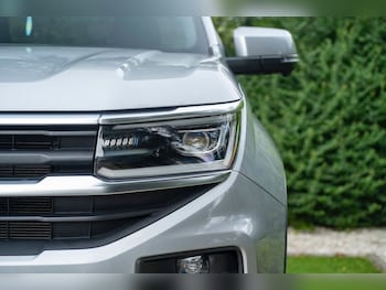 Used Volkswagen Amarok 2024 for sale - 76604685: Photo