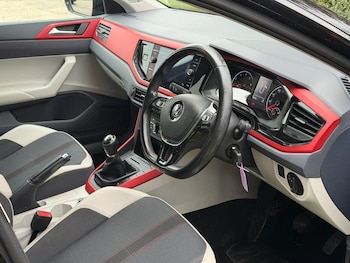 Used Volkswagen Polo 2018 for sale - 76291709: Photo