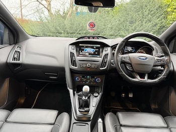 Used Ford Focus 2015 for sale - 77139551: Photo