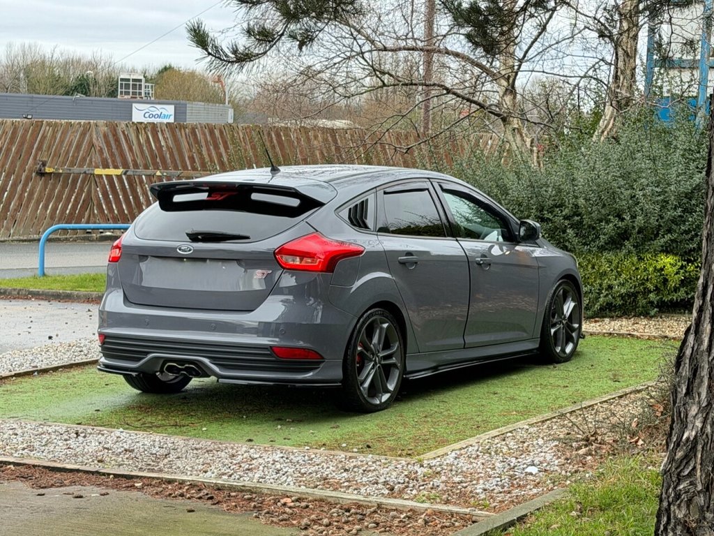 Used Ford Focus 2015 for sale - 77139551: Photo 5