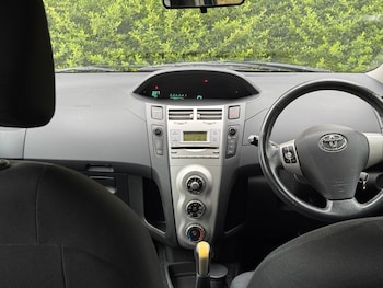 Used Toyota Yaris 2006 for sale - 75286586: Photo