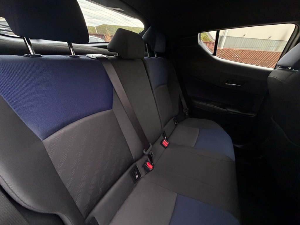 Used Toyota C-HR 2018 for sale - 76482048: Photo 12