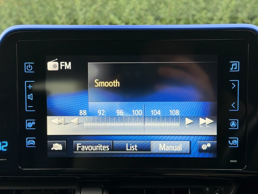 Used Toyota C-HR 2018 for sale - 76482048: Photo 24