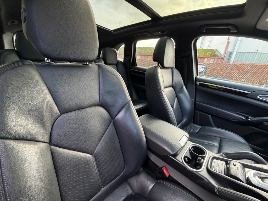 Used Porsche Cayenne 2016 for sale - 76820599: Photo 11