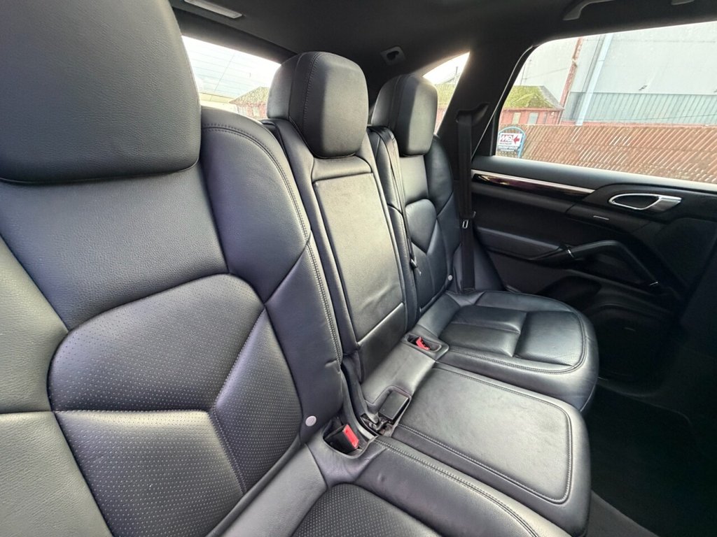Used Porsche Cayenne 2016 for sale - 76820599: Photo 12