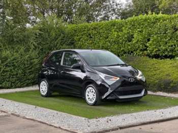 2019 (19) - 1.0 VVT-i X-Play 5dr