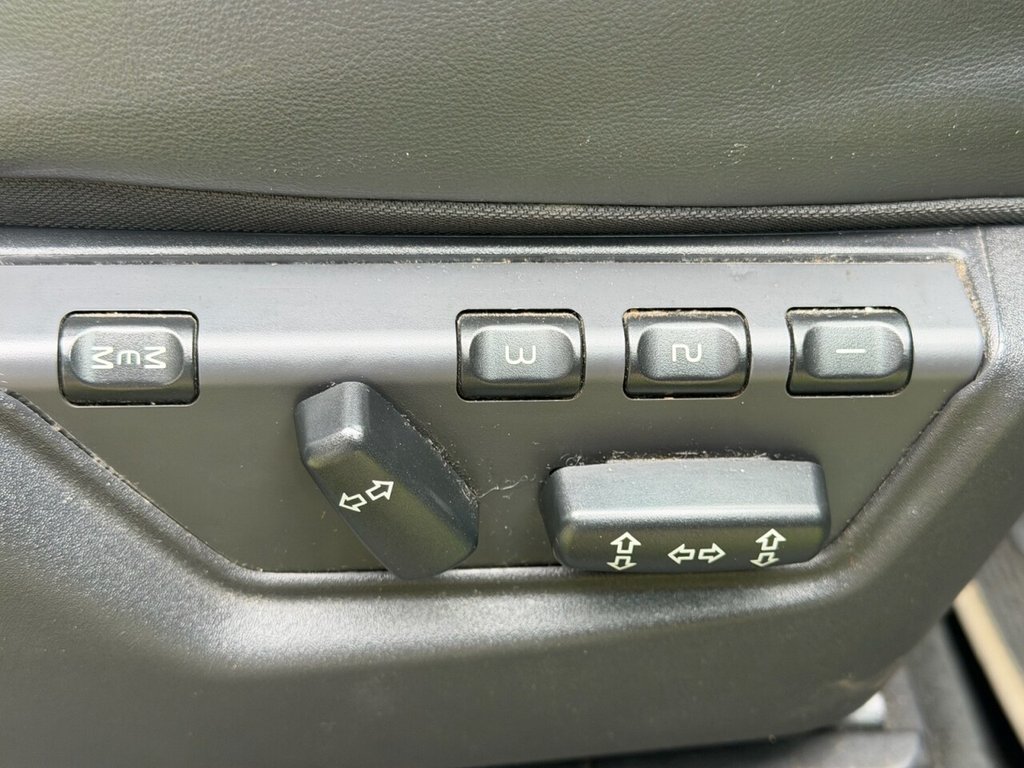 Used Volvo XC90 2011 for sale - 78008736: Photo 15