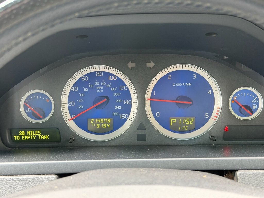 Used Volvo XC90 2011 for sale - 78008736: Photo 22