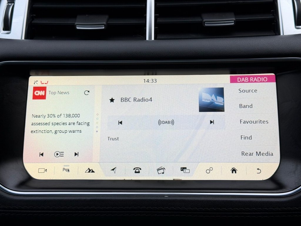 Used Land Rover Range Rover Sport 2017 for sale - 76985946: Photo 32