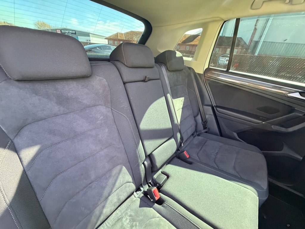Used Volkswagen Tiguan 2018 for sale - 78149232: Photo 14