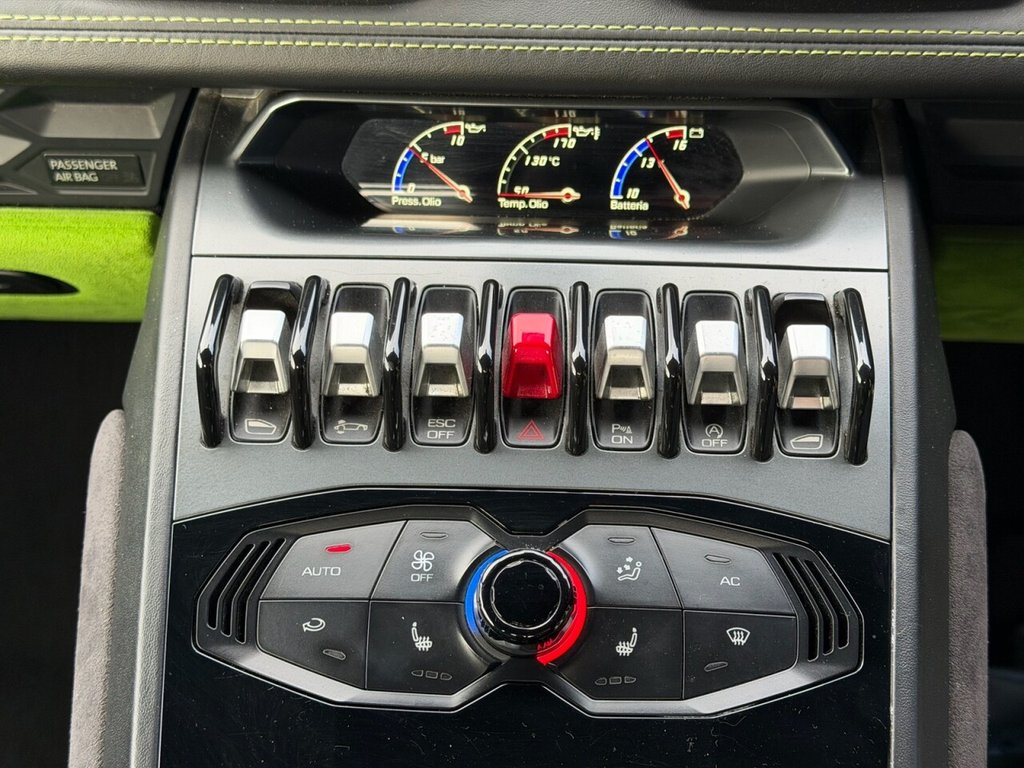 Used Lamborghini Huracan 2016 for sale - 77384243: Photo 32