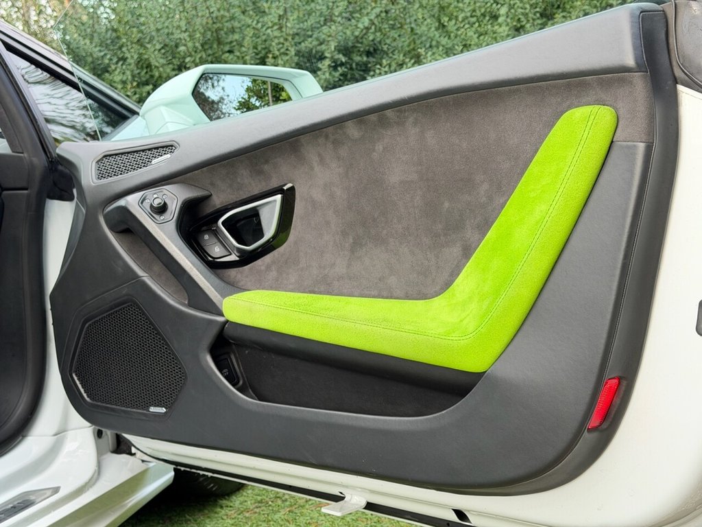 Used Lamborghini Huracan 2016 for sale - 77384243: Photo 35