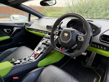 Used Lamborghini Huracan 2016 for sale - 77384243: Photo