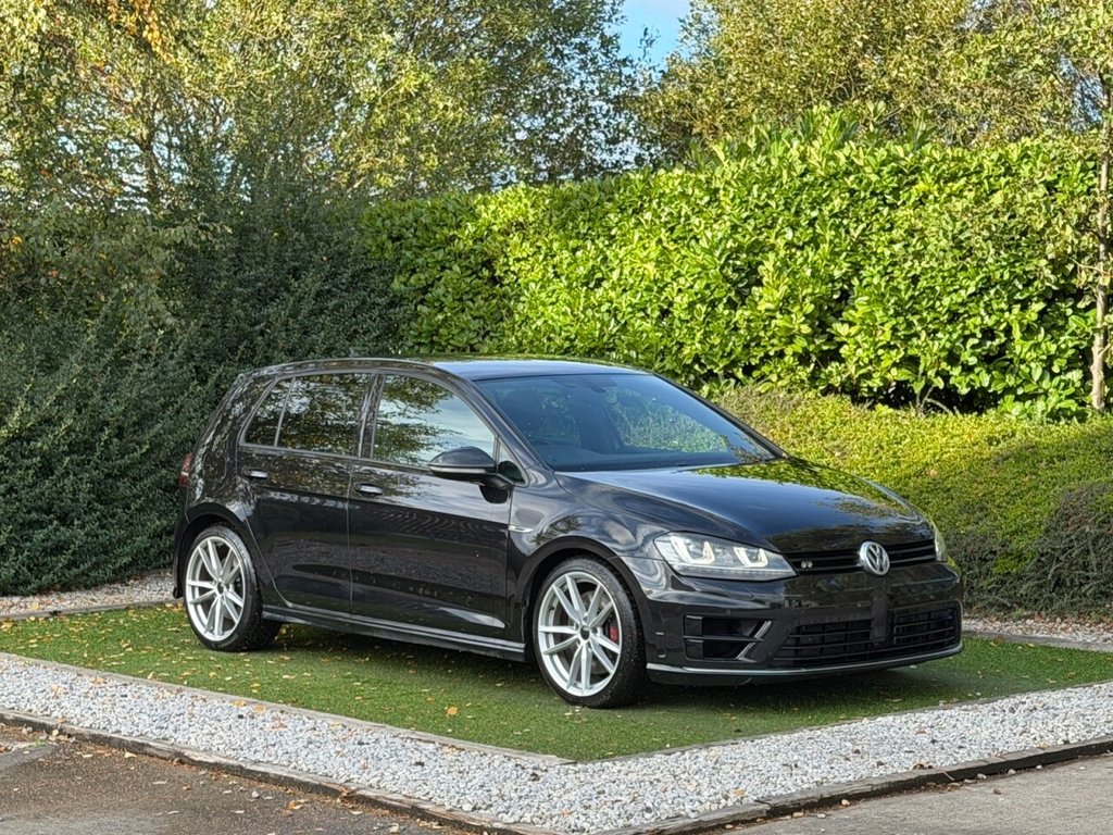 Used Volkswagen Golf 2016 for sale - 76367763: Photo 1