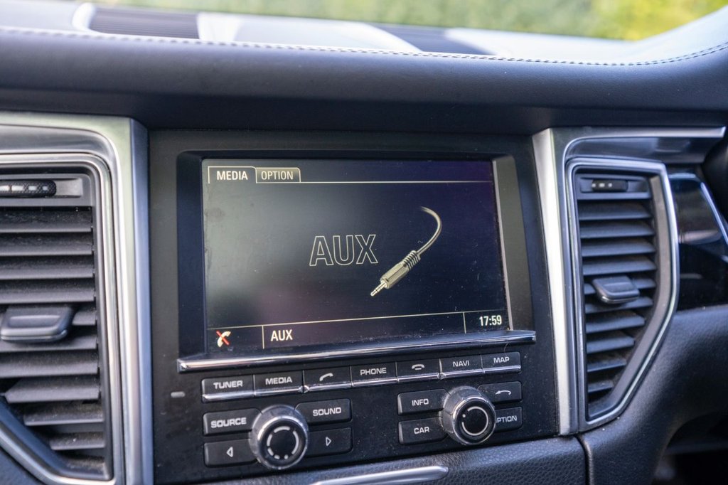 Used Porsche Macan 2015 for sale - 77056308: Photo 25