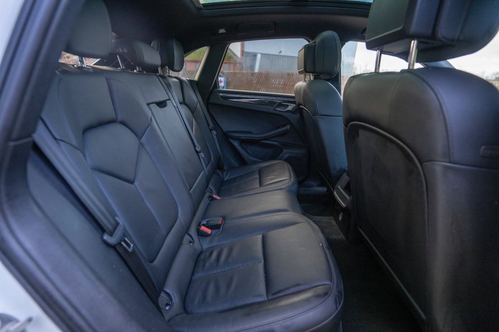 Used Porsche Macan 2015 for sale - 77056308: Photo 8