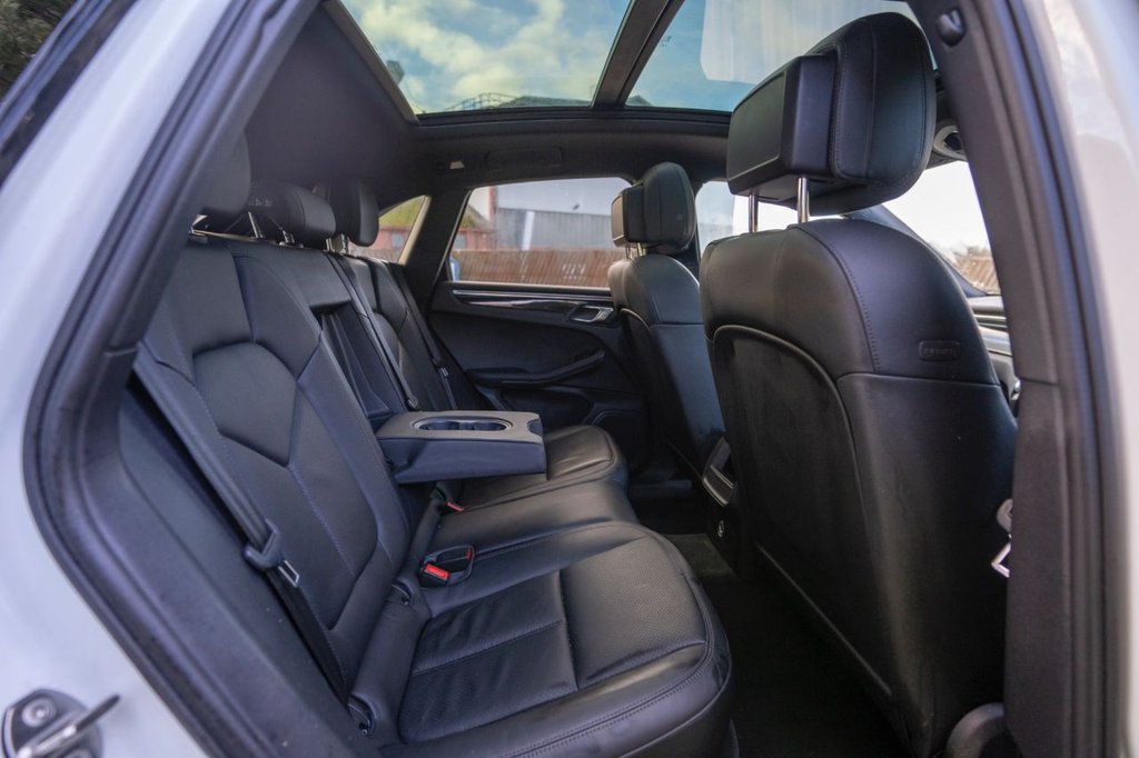 Used Porsche Macan 2015 for sale - 77056308: Photo 9