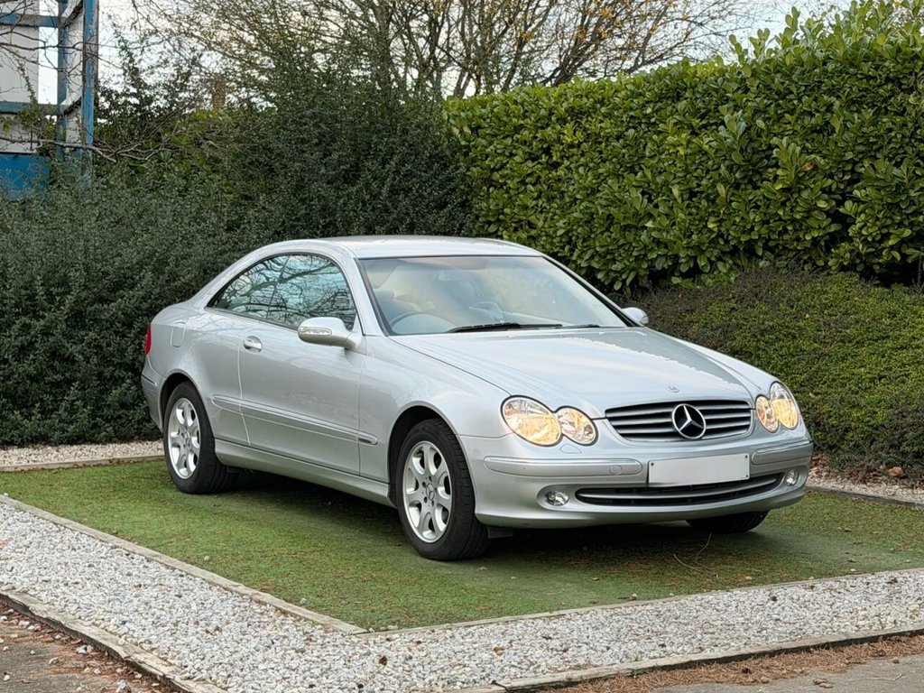 Used Mercedes-Benz CLK 2004 for sale - 76934754: Photo 1