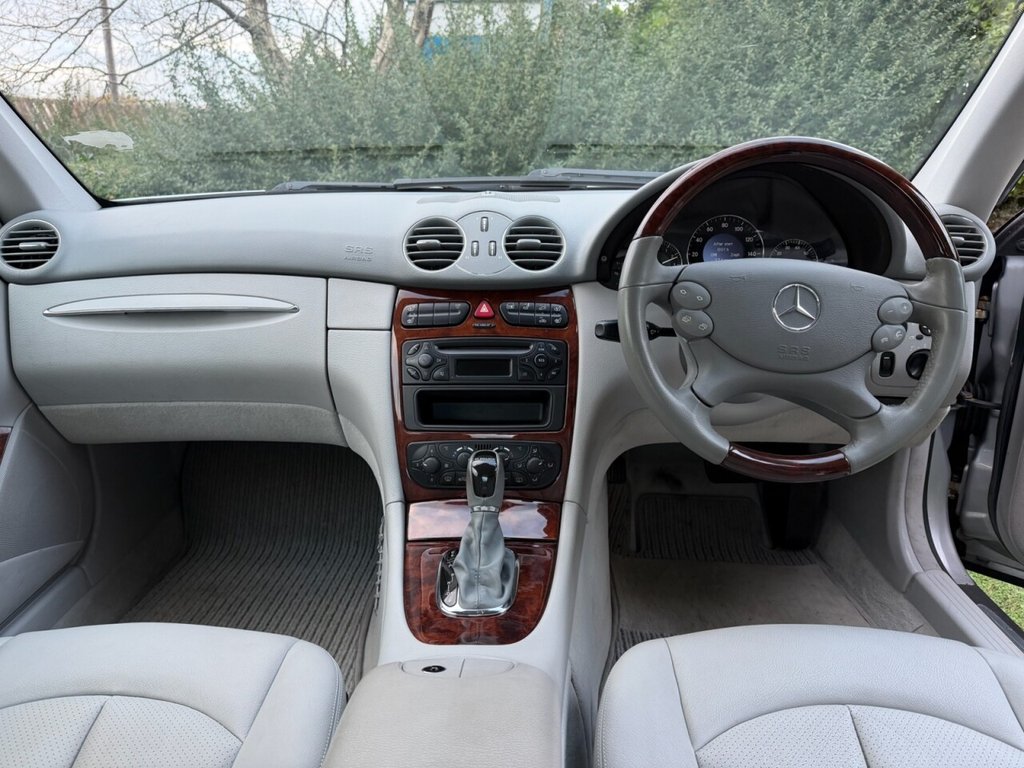 Used Mercedes-Benz CLK 2004 for sale - 76934754: Photo 10