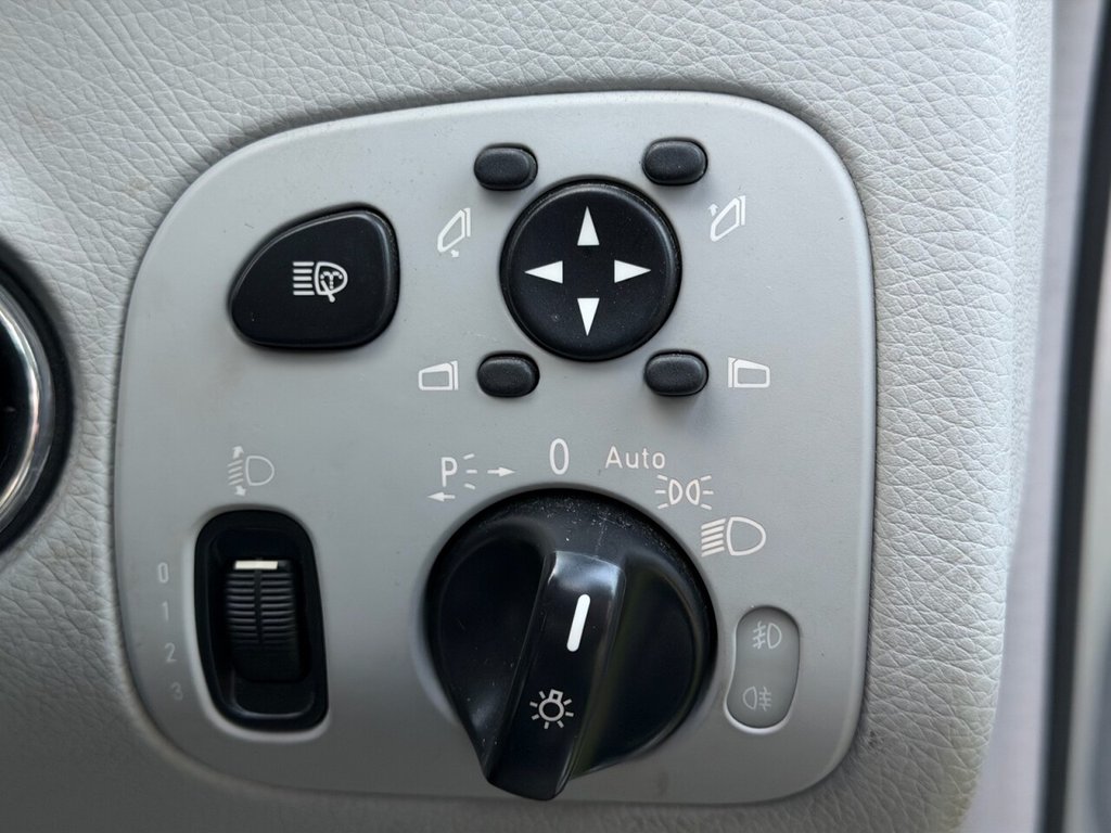 Used Mercedes-Benz CLK 2004 for sale - 76934754: Photo 15