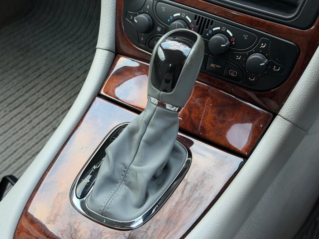 Used Mercedes-Benz CLK 2004 for sale - 76934754: Photo 16