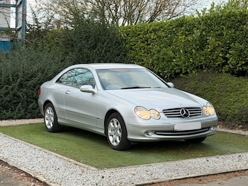Used Mercedes-Benz CLK 2004 for sale - 76934754: Photo