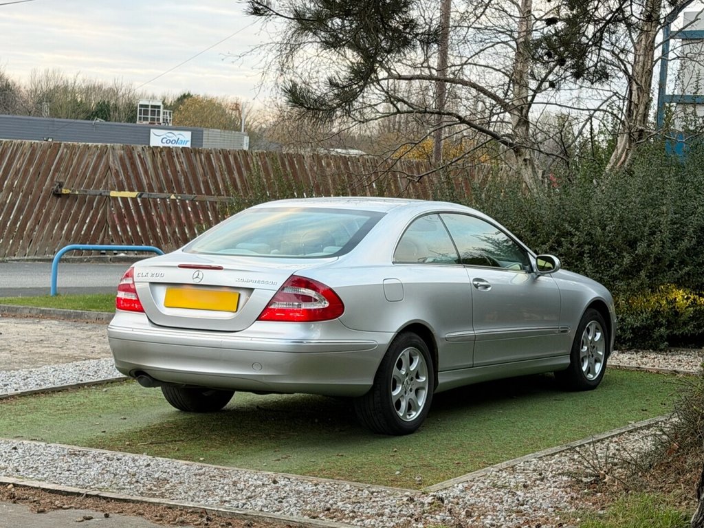 Used Mercedes-Benz CLK 2004 for sale - 76934754: Photo 6