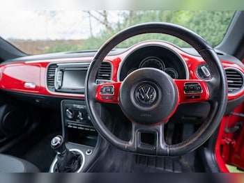 Used Volkswagen Beetle 2015 for sale - 77672671: Photo