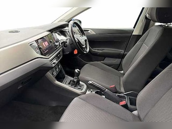 Used Volkswagen Polo 2021 for sale - 76006067: Photo 2