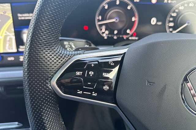 Used Volkswagen Touareg 2023 for sale - 76910868: Photo 15