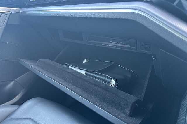 Used Volkswagen Touareg 2023 for sale - 76910868: Photo 30