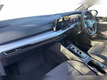 Used Volkswagen Golf 2023 for sale - 76497115: Photo