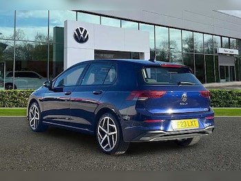 Used Volkswagen Golf 2023 for sale - 76497115: Photo