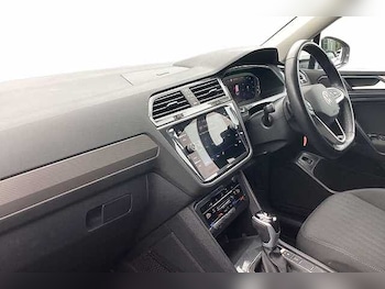 Used Volkswagen Tiguan Allspace 2023 for sale - 78894517: Photo