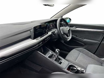 Used Volkswagen Golf 2024 for sale - 78367036: Photo