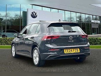 Used Volkswagen Golf 2024 for sale - 78367036: Photo