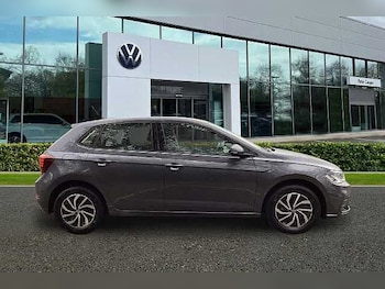 Used Volkswagen Polo 2023 for sale - 77946268: Photo