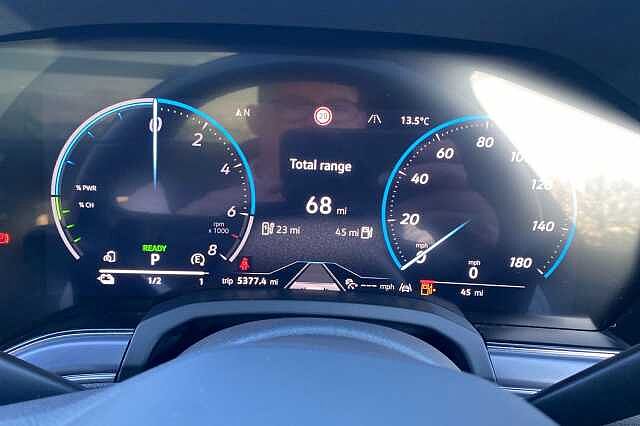 Used Volkswagen Touareg 2023 for sale - 76950934: Photo 18