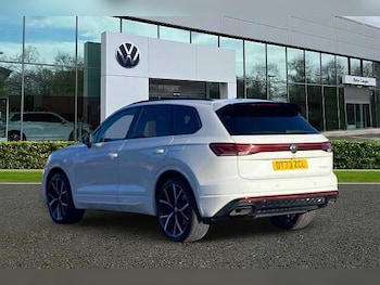 Used Volkswagen Touareg 2023 for sale - 76950934: Photo