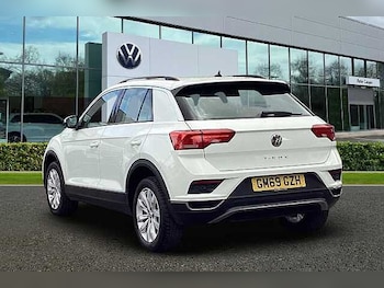 Used Volkswagen T-Roc 2020 for sale - 75581884: Photo