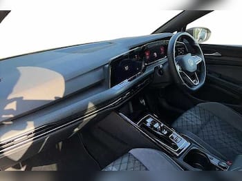 Used Volkswagen Golf 2024 for sale - 79307876: Photo