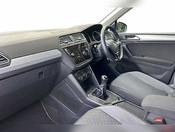 Used Volkswagen Tiguan 2020 for sale - 76245855: Photo