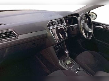 Used Volkswagen Tiguan 2022 for sale - 77403971: Photo