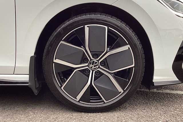 Used Volkswagen Golf 2024 for sale - 76040459: Photo 5