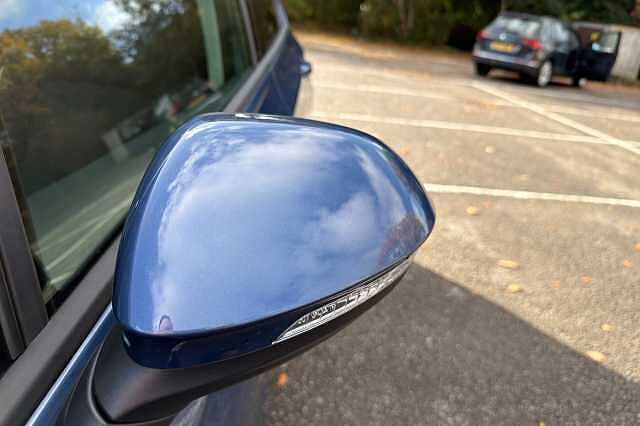 Used Volkswagen Golf 2024 for sale - 76287408: Photo 23