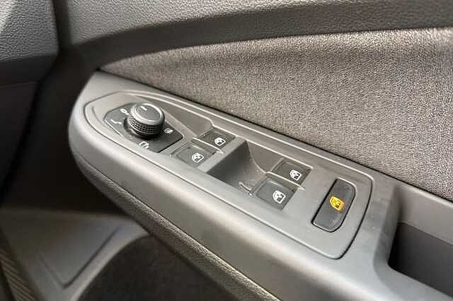 Used Volkswagen Golf 2024 for sale - 76287408: Photo 32