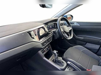 Used Volkswagen Taigo 2023 for sale - 77656115: Photo