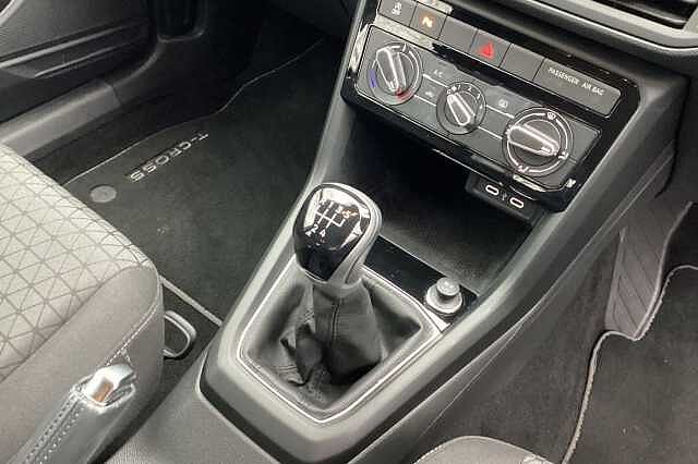 Used Volkswagen T-Cross 2023 for sale - 77851133: Photo 18